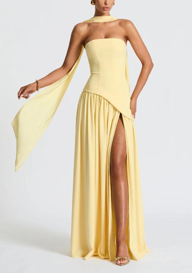 Trägerloses Maxikleid mit Schlitz und Schleife 0