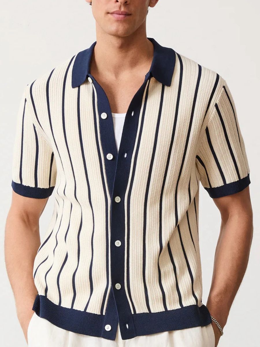 Kurzarm Strickpolo Weiß Gestreift – Sommerliches Retro Herrenpolo