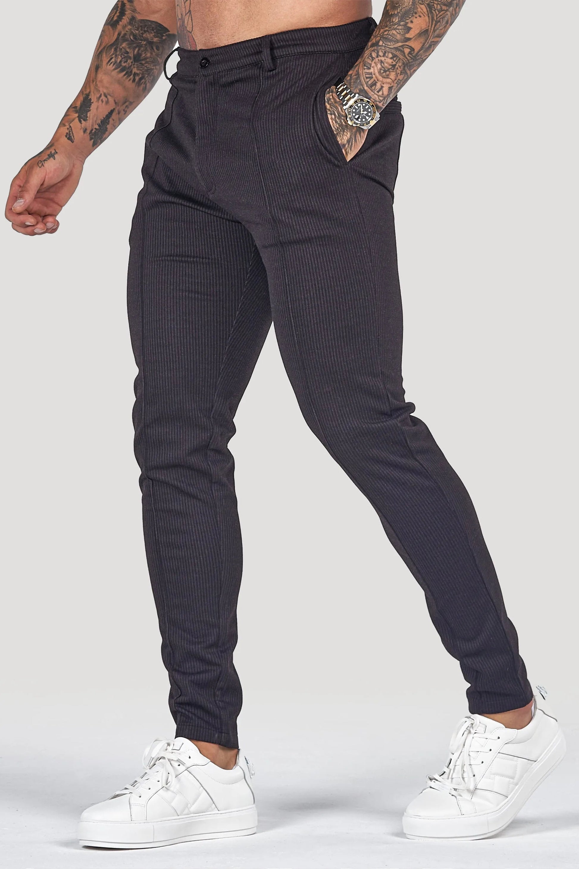 DIE AMARI HOSE 2.0 8