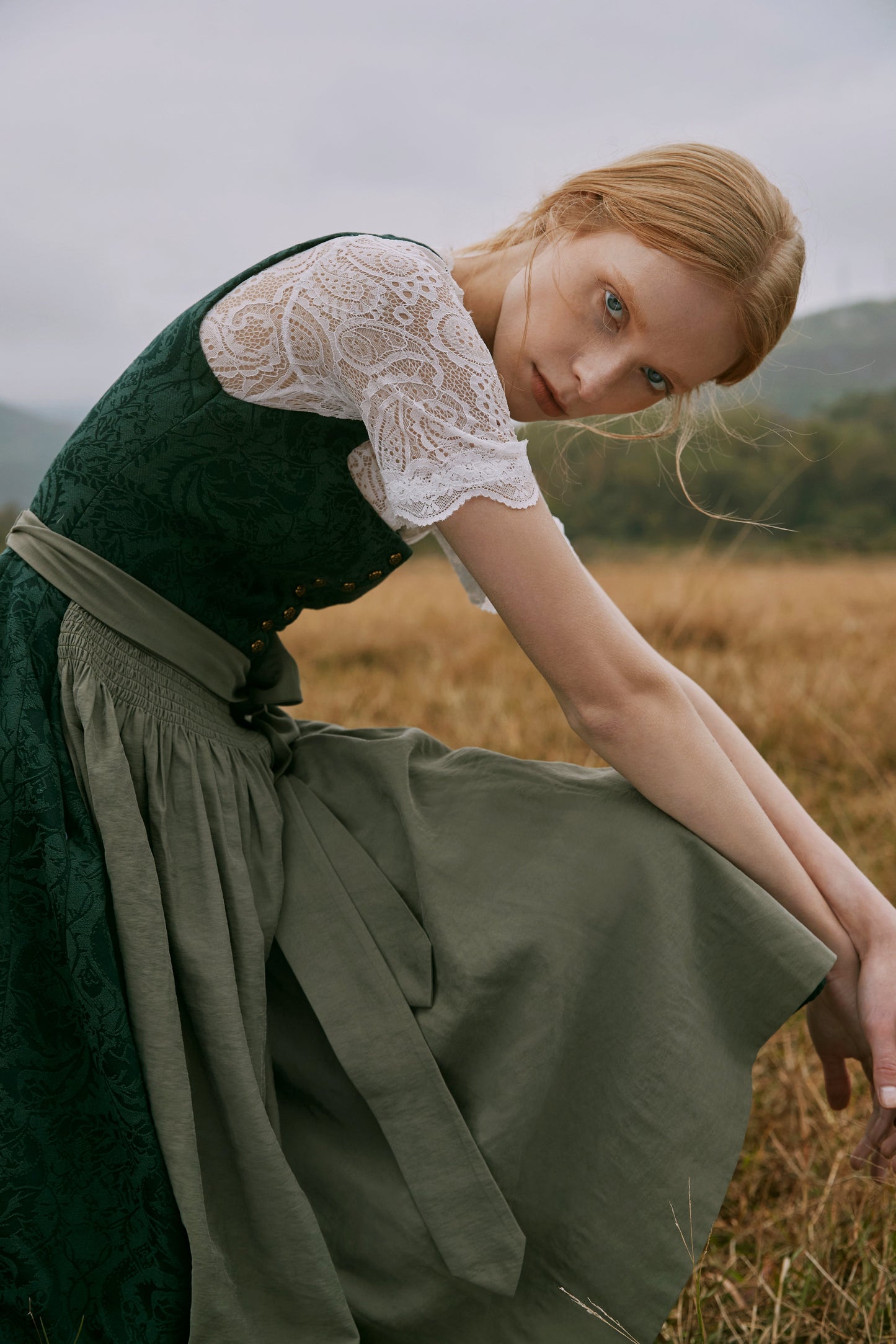 DIRNDL ROSALIE IN DUNKELGRÜN 3