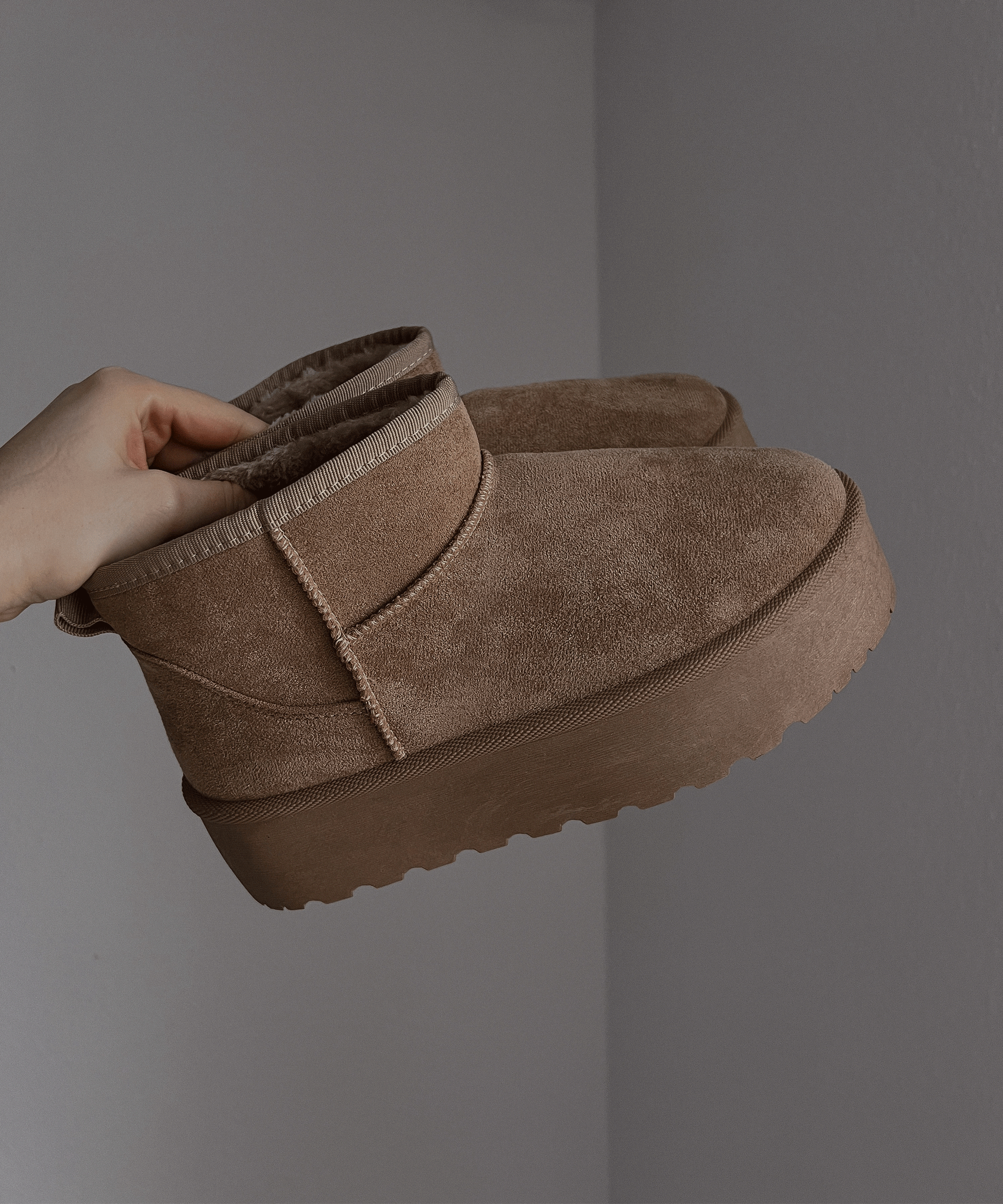 Gefütterte Plateau Boots Nina Camel 3