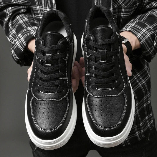 Herren Sneakers Weiß Schwarz Größe 40-44 Kunstleder Höhenverstellbar 1