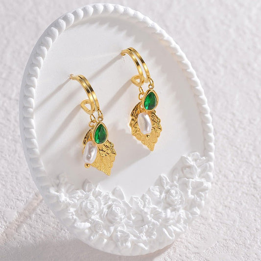 Ohrhänger mit Perle & Blatt-Design - Natürlicher Perlenschmuck für Damen