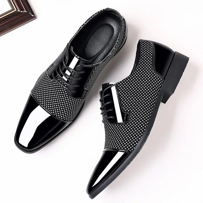 Herren Business Schuhe glänzend – Luxus Look mit Struktur Design