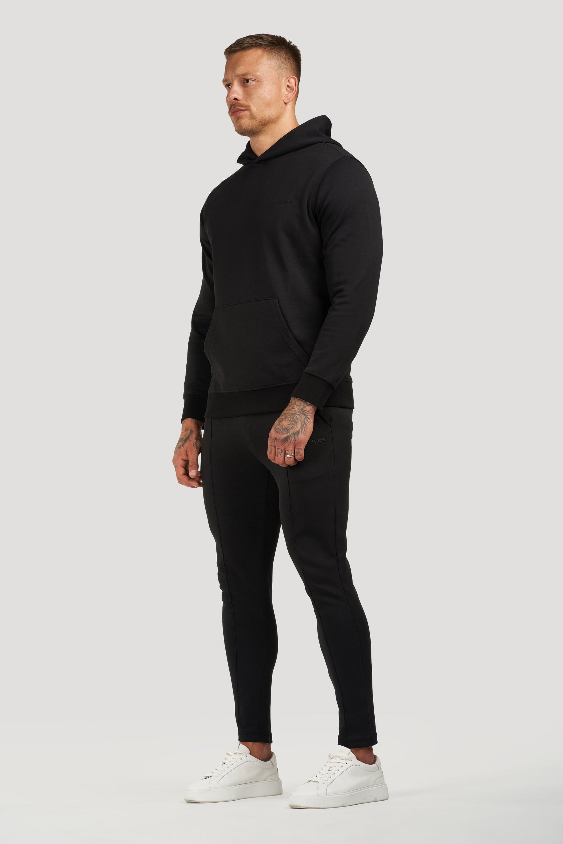 THE ATHLETIC HOODIE 4