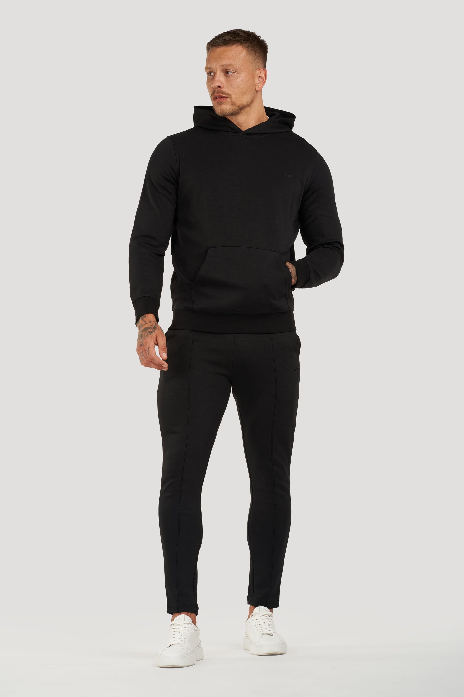 THE ATHLETIC HOODIE 6
