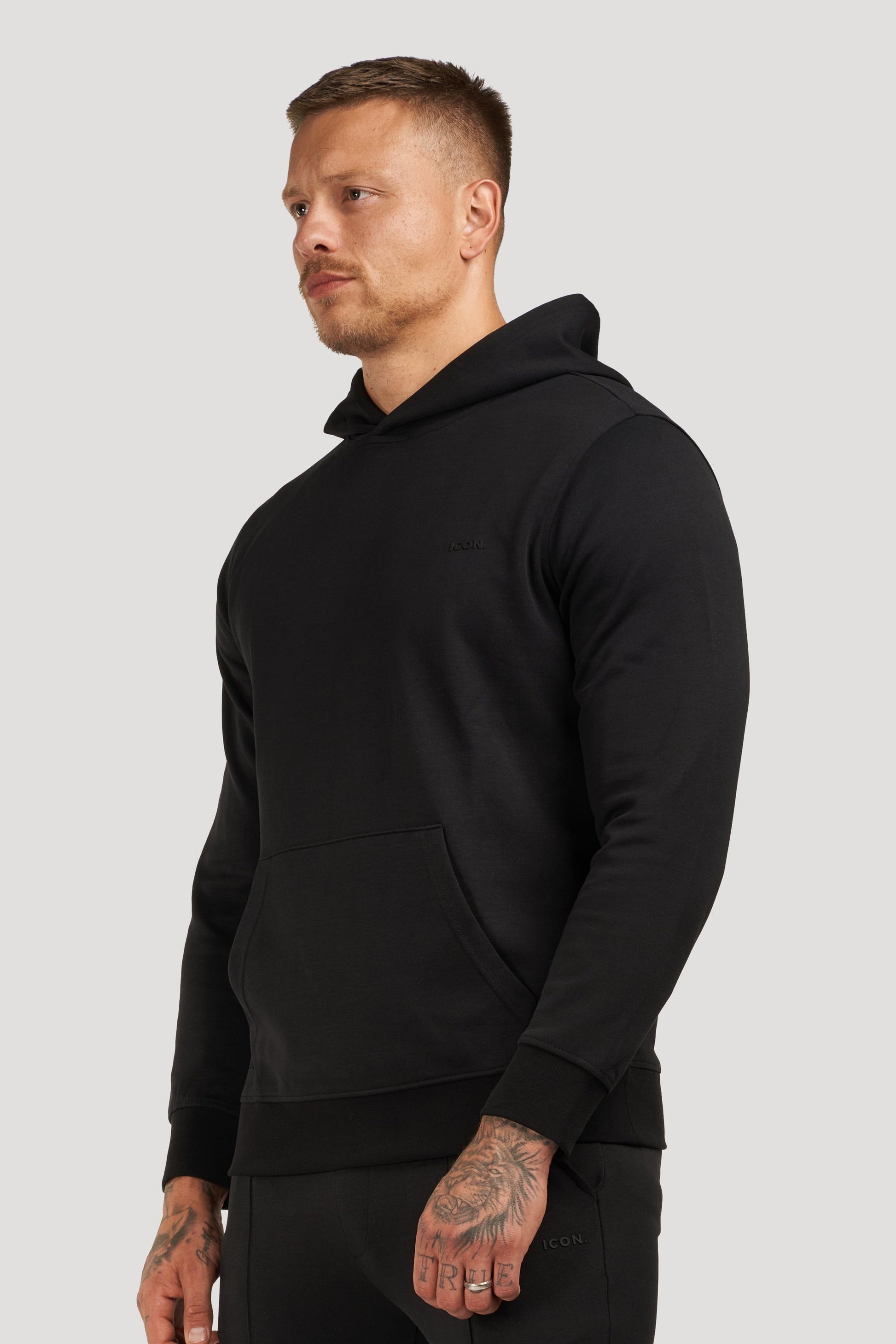 THE ATHLETIC HOODIE 8