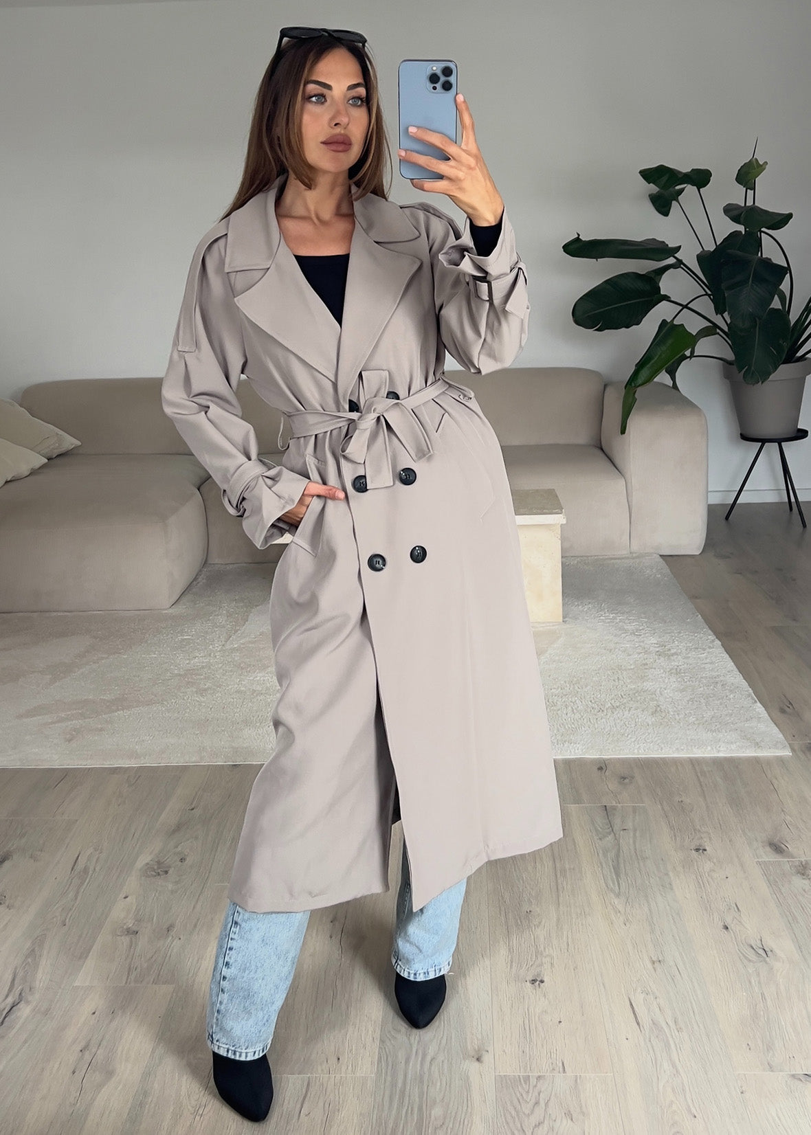 Trenchcoat 4