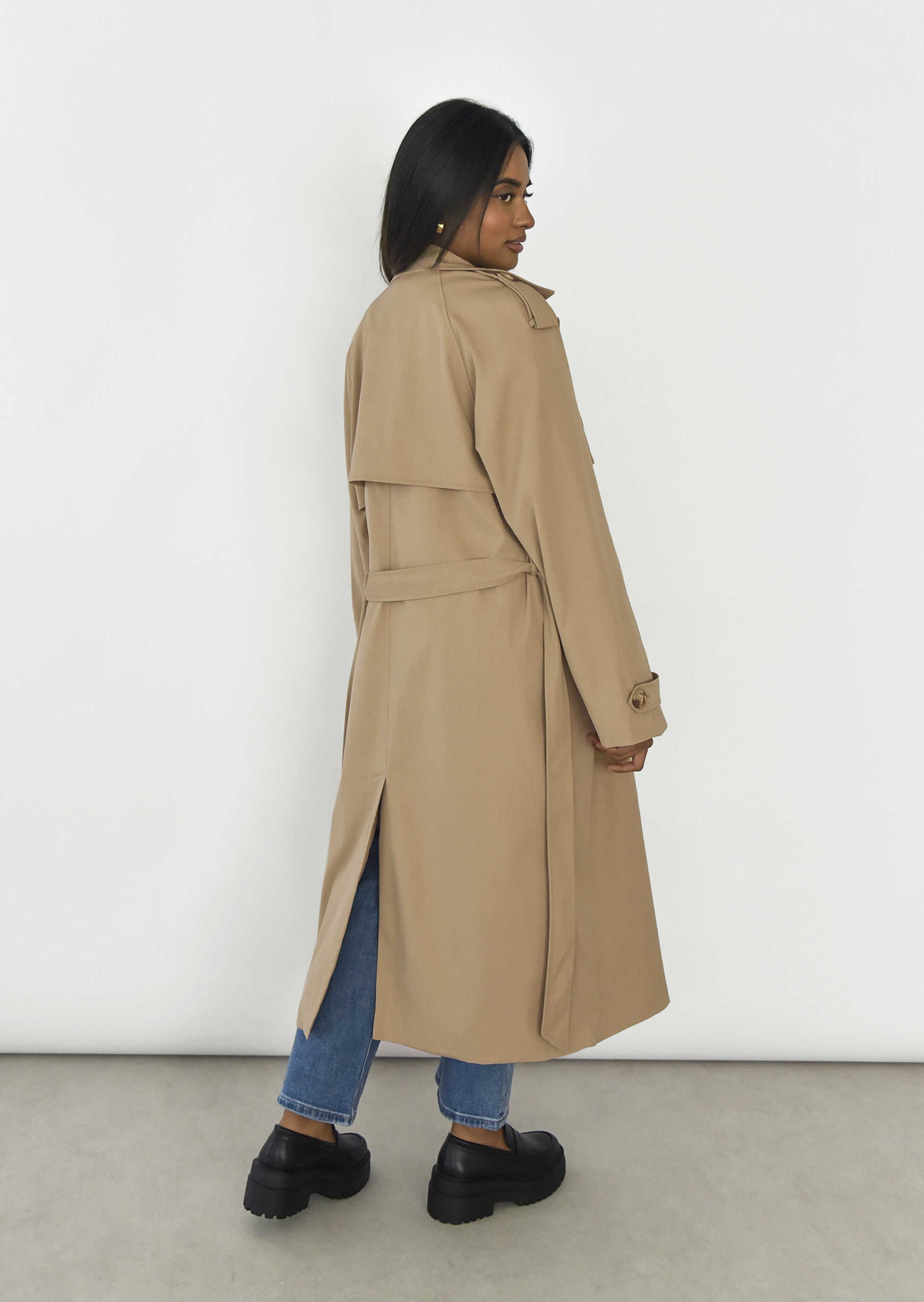 Trenchcoat in Taupe 3