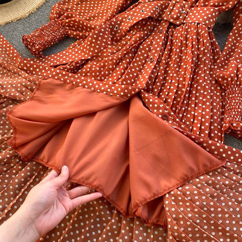 Kine Gepunktetes Kleid mit Gürtel für Sommer und Frühling